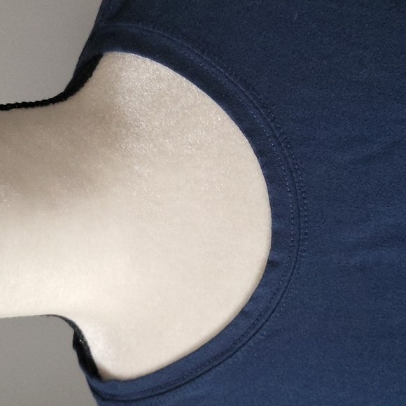 Time and Tru navy blue short sleeve crew neck tee - Picture 3 of 7